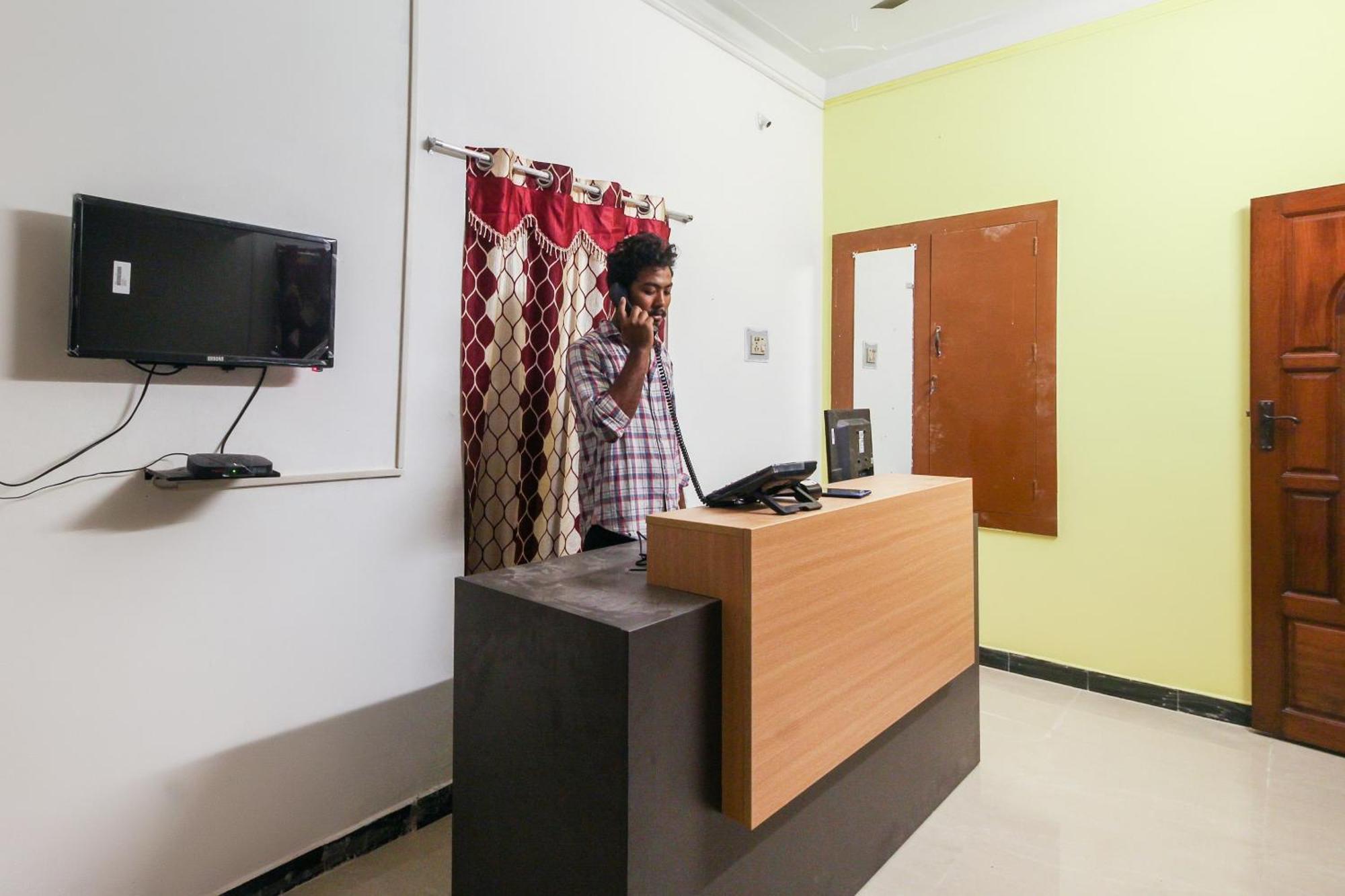 Hotel Lakshmi Narayana Selam Zewnętrze zdjęcie