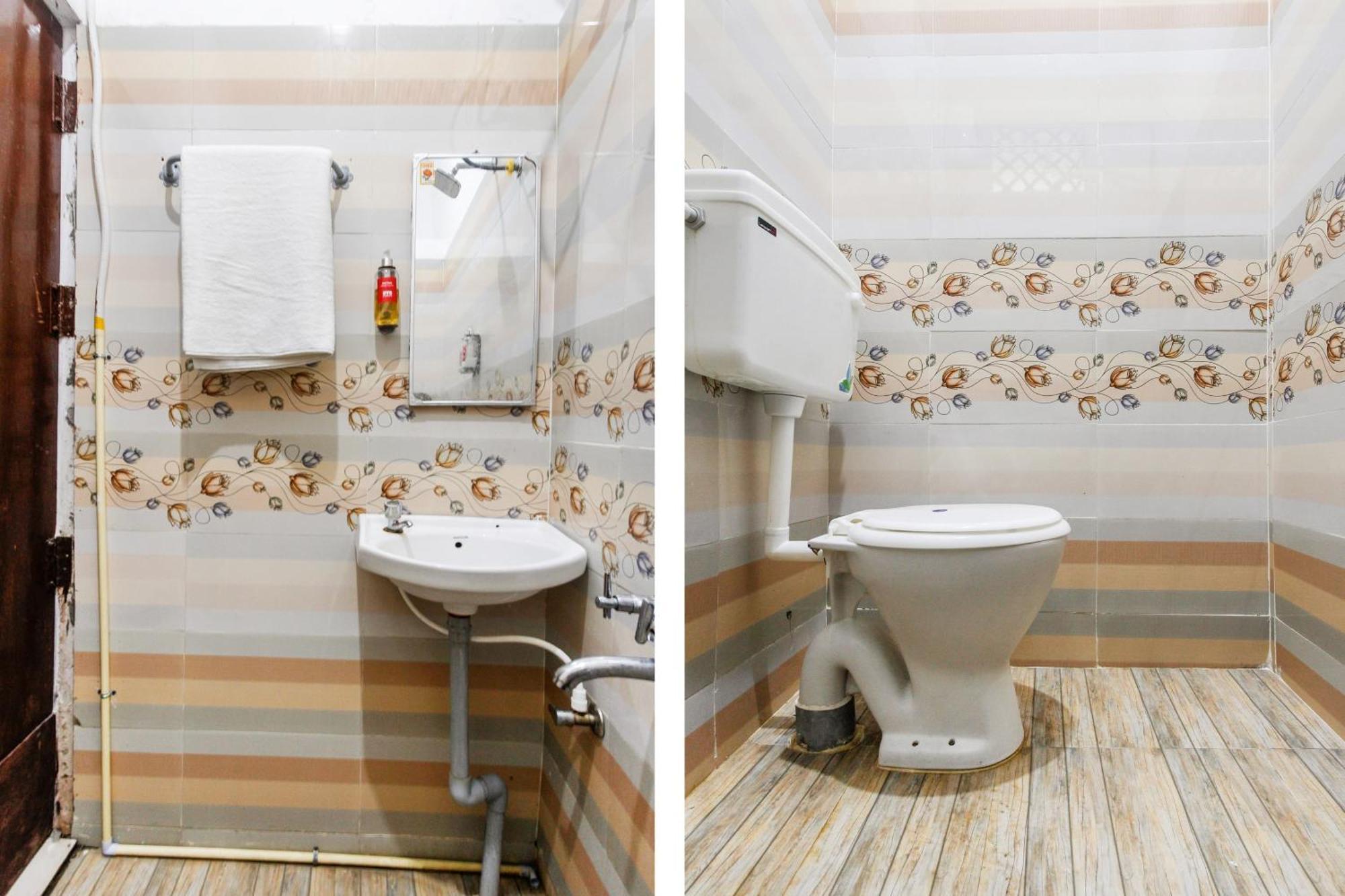 Hotel Lakshmi Narayana Selam Zewnętrze zdjęcie