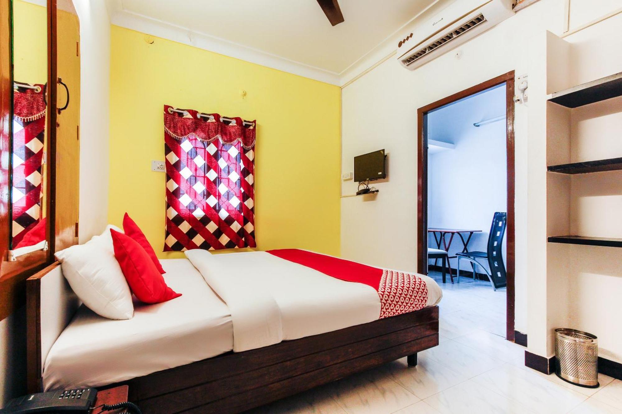 Hotel Lakshmi Narayana Selam Zewnętrze zdjęcie